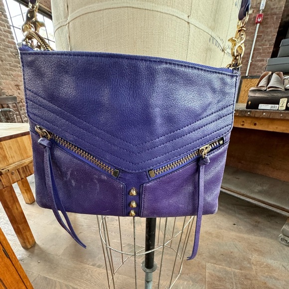Botkier cross body or shoulder bag - Picture 3 of 8